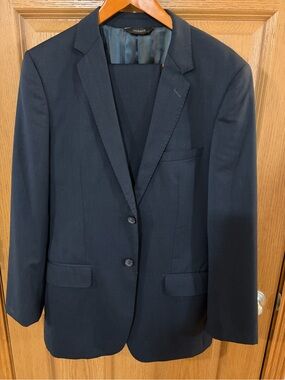 Navy Men's Two-Button Blazer